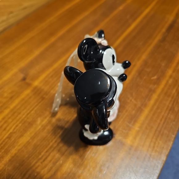 Mickey and Minnie Wedding Cake Topper, Ceramic - Picture 3 of 6